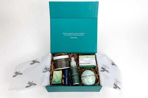 Fern Woman Luxury Artisan Gift Box | Juniper Fir + Balsam + Red Berries