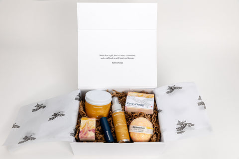 Call Auntie Luxury Artisan Gift Box | Grapefruit + Mango + Musk