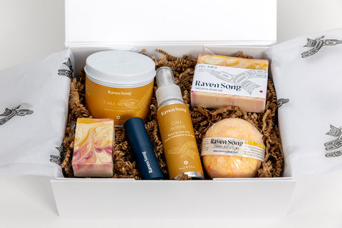 Call Auntie Luxury Artisan Gift Box | Grapefruit + Mango + Musk