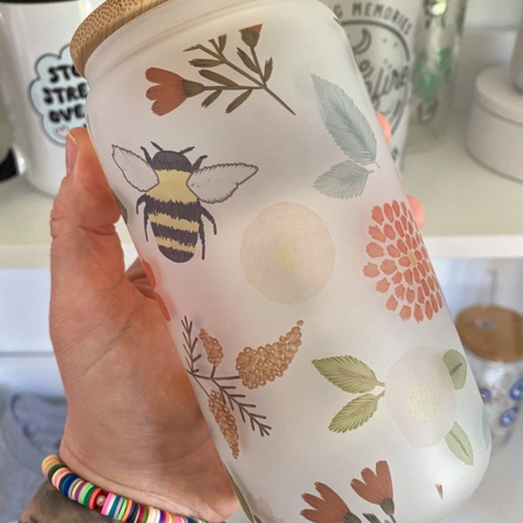 Flowers and Bees 16 oz Glass Cup