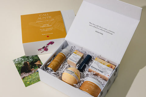 Call Auntie Luxury Artisan Gift Box | Grapefruit + Mango + Musk