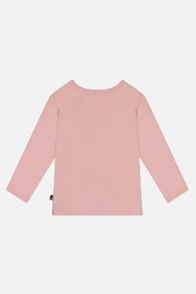 A light pink long-sleeve top shown from the back on a light gray background, with a small black tag near the bottom left hem and a small green label in the top right corner reading 'Coton biologique'.
