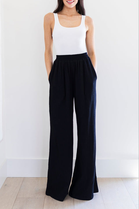 Raina Pant | Black