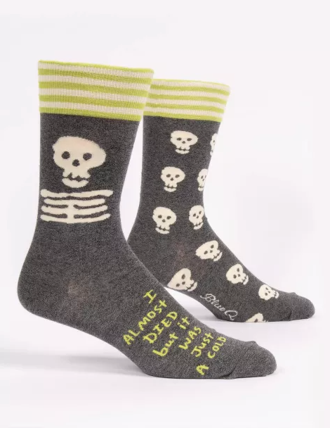 BLUE Q - I ALMOST DIED - MEN'S SOCKS