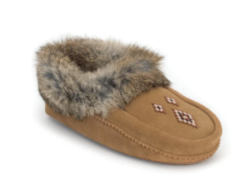 MANITOBAH MOCCASINS - TIPI SUEDE MOCCASIN in OAK