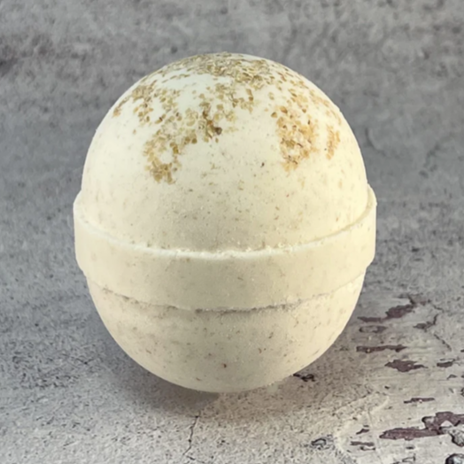 RAVENSONG - OATMEAL MILK + HONEY BATH BOMB