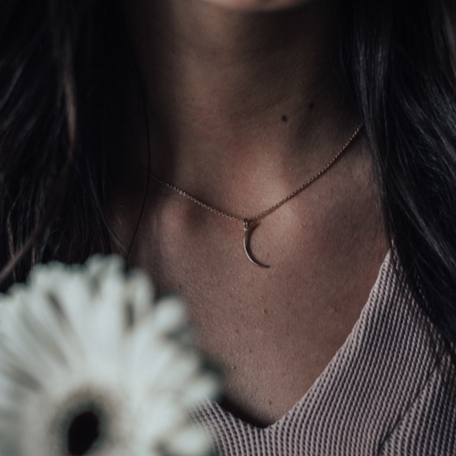 GLEE JEWELRY - WANING CRESCENT NECKLACE | ROSE GOLD