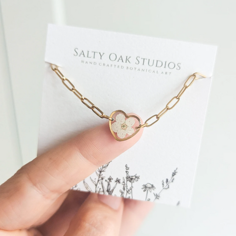 Dainty Gold Heart Bracelet