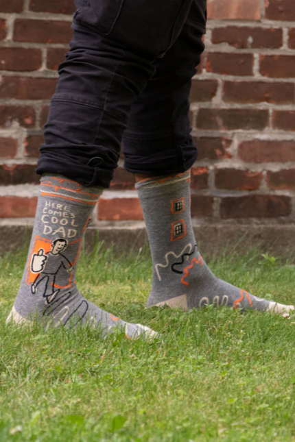 Here Comes Cool Dad | Men's Crew Socks