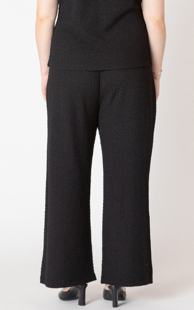 Textured Flowy Wide Leg Pant | Black