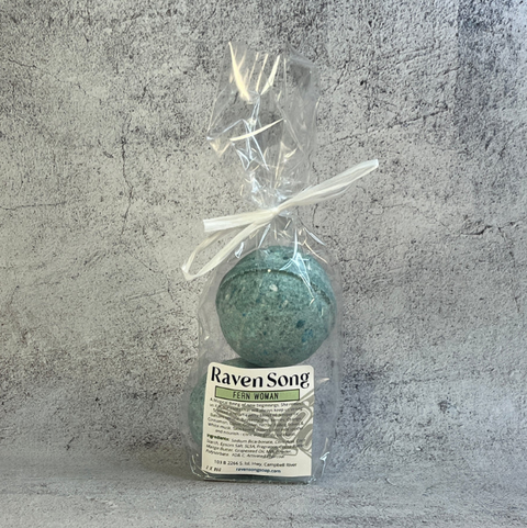 Fern Woman 2-Pack Bath Bomb | Juniper Fir + Balsam + Red Berries