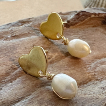 Everheart Stud Earrings