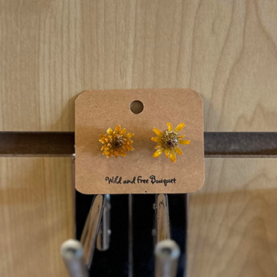 WILD & FREE - LARGE FLORAL STUD EARRINGS