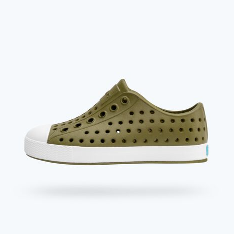 NATIVE SHOES - CHILD AND JUNIOR JEFFERSON in IGUANA GREEN/SHELL WHITE