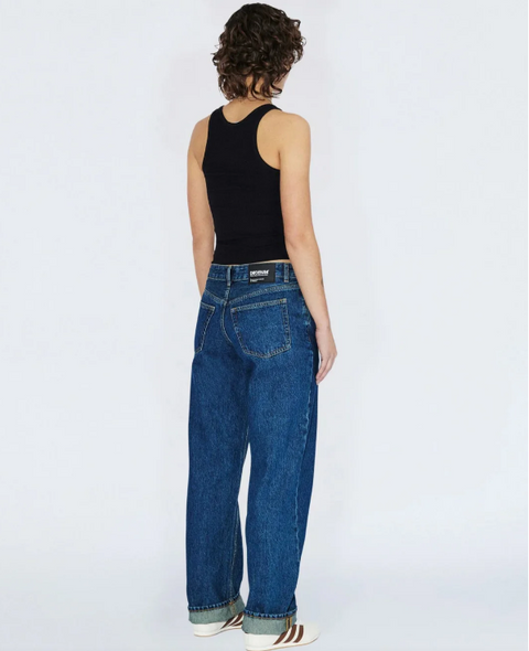 Nika Jeans | Dark Retro Village