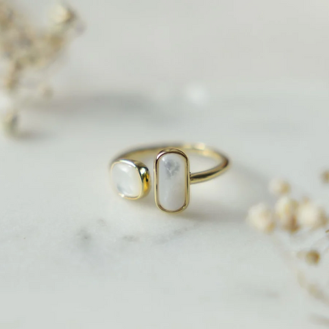 Sister Stone Ring | Gold and Mother of Pearl