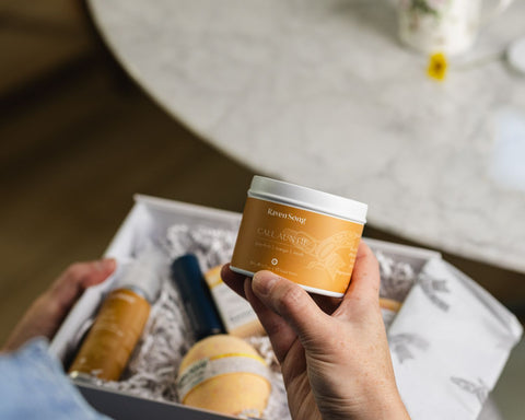 Call Auntie Luxury Artisan Gift Box | Grapefruit + Mango + Musk