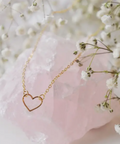 dainty elegant giftable necklace